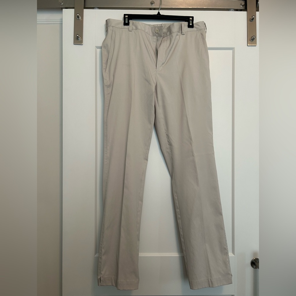 Nike Men's Light Gray Chinos